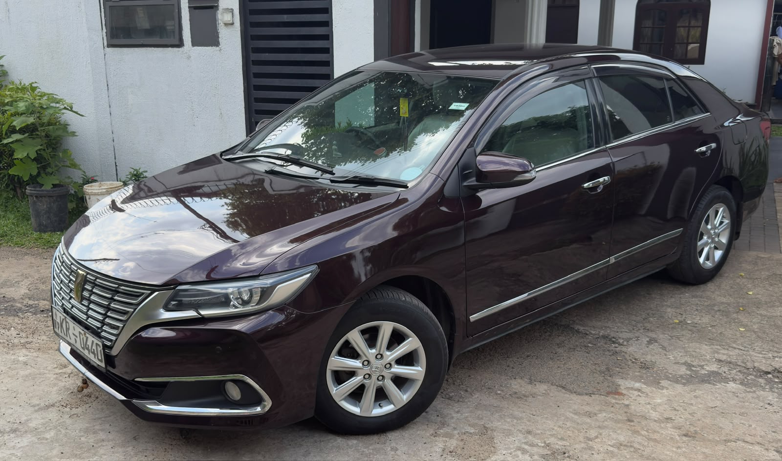 toyota premio — photo 2